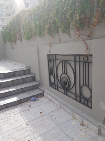 VENTA DEPARTAMENTO Semipiso 2 dormitorios con cochera. Balcon y patio. Amenities - Jujuy 1600