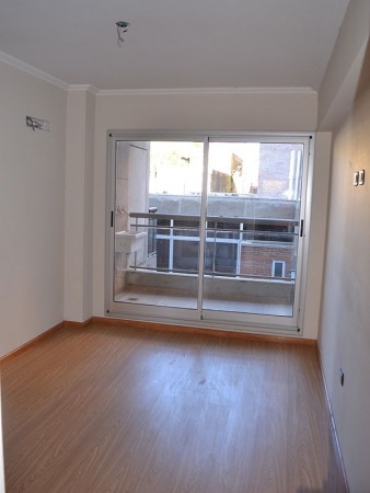 VENTA DEPARTAMENTO Semipiso de categoria Un dormitorio - Doble balcon - Amenities - A estrenar - Entrega inmediata- Italia 173