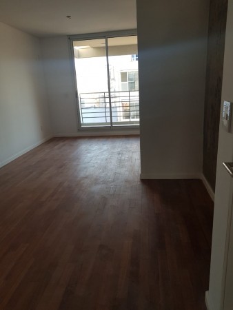 Semipiso Un dormitorio - Dos balcones - A estrenar - Posibilidad cochera - Entrega inmediata - Rodríguez 400