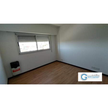 VENTA DEPARTAMENTO Semipiso UN DORMITORIO - Al frente, ventilacion cruzada - Entrega inmediata - Santa Fe 2500