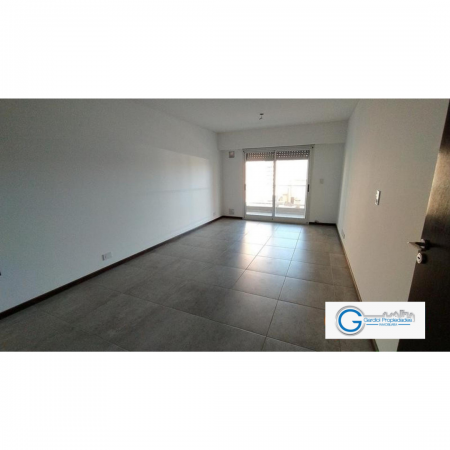 VENTA DEPARTAMENTO Semipiso UN DORMITORIO - Al frente, ventilacion cruzada - Entrega inmediata - Santa Fe 2500
