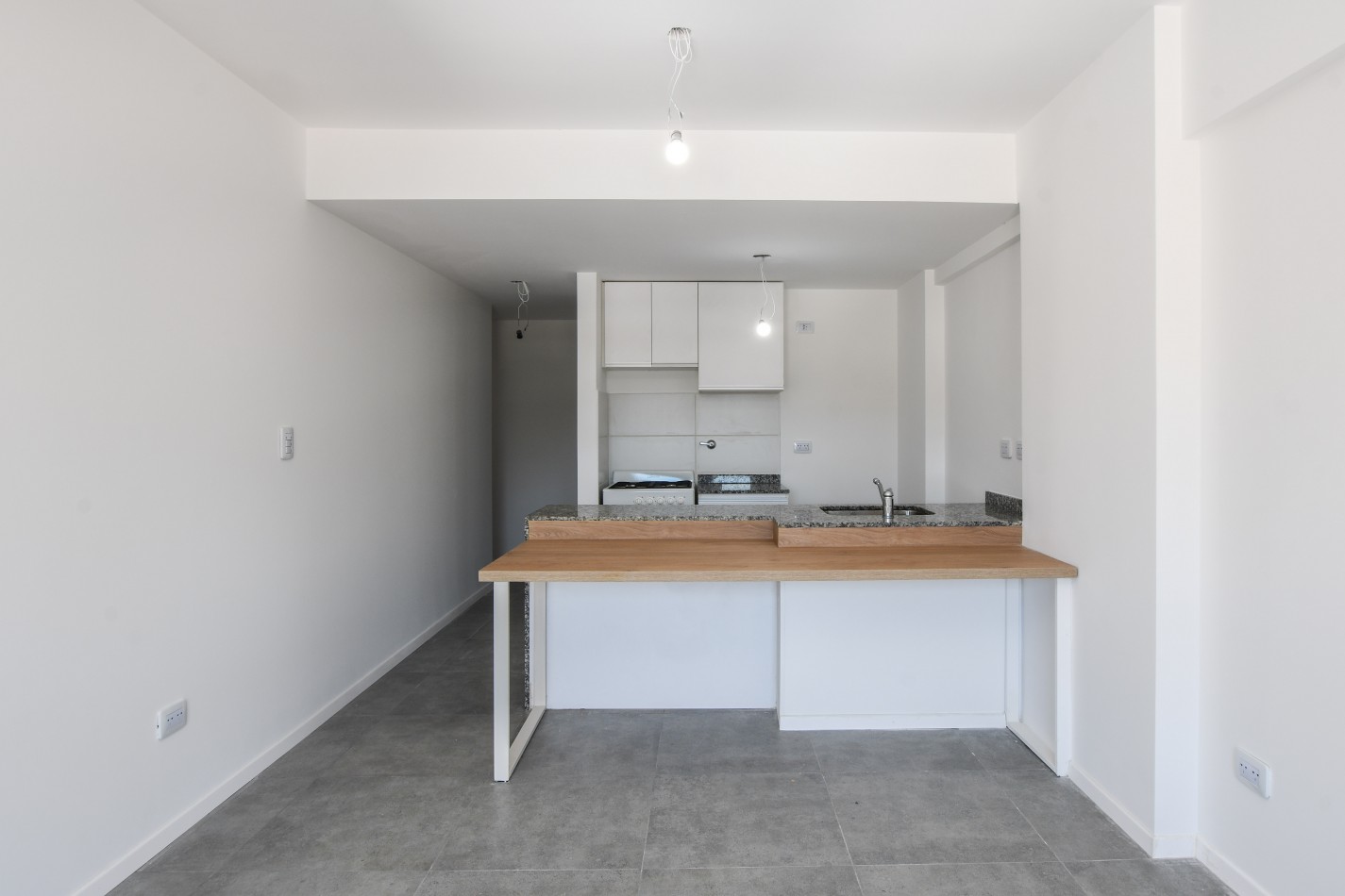 VENTA Oportunidad UN DORMITORIO CON PATIO - Terraza con quincho y parrillero - FINANCIACION - ENTREGA INMEDIATA