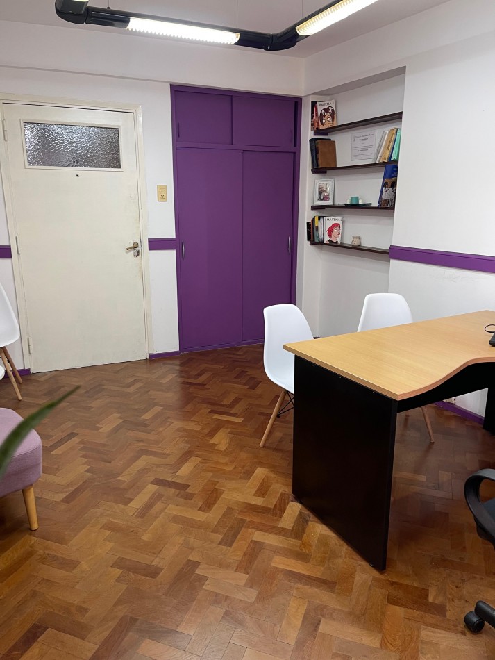 OFICINA AL FRENTE EN PLENO CENTRO DE ROSARIO - EXCELENTE ESTADO