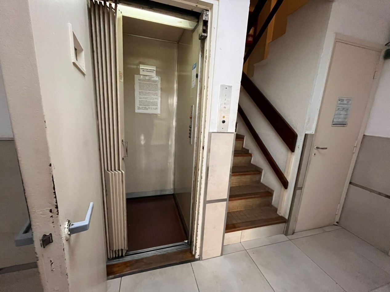 Semipiso DOS DORMITORIOS al frente - Jujuy 1400 - Zona rio