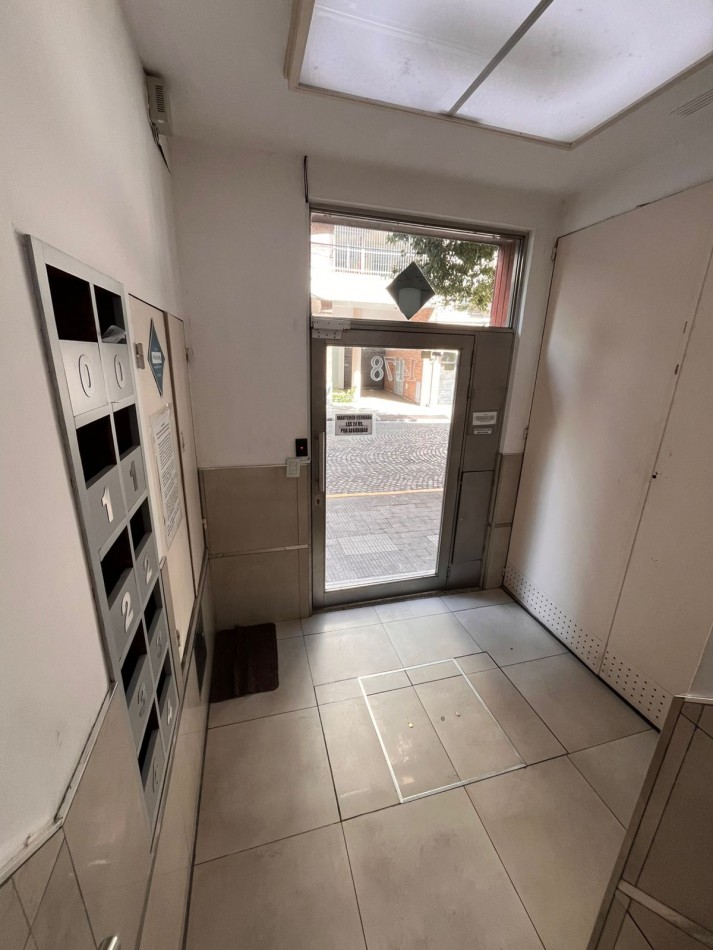 Semipiso DOS DORMITORIOS al frente - Jujuy 1400 - Zona rio