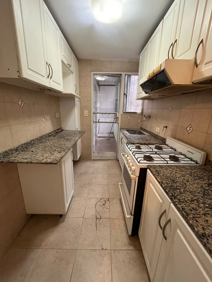 Semipiso DOS DORMITORIOS al frente - Jujuy 1400 - Zona rio