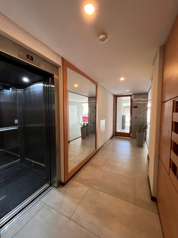 VENTA DEPARTAMENTO UN DORMITORIO - Balcones vidriados - ENTREGA INMEDIATA - Zeballos 2200