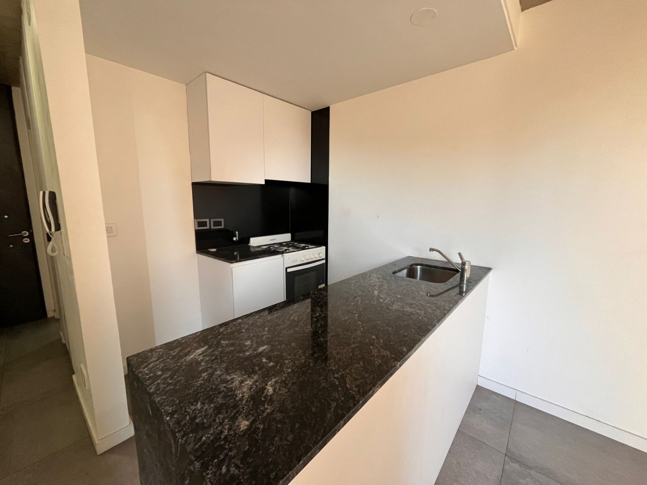 VENTA OPORTUNIDAD UN DORMITORIO  EN PICHINCHA - AMENITIES