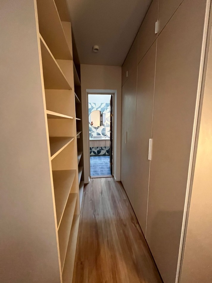 Espectacular CASA de diseño, 3 dormitorios, patio, piscina, terraza, cochera - BARRIO LOURDES