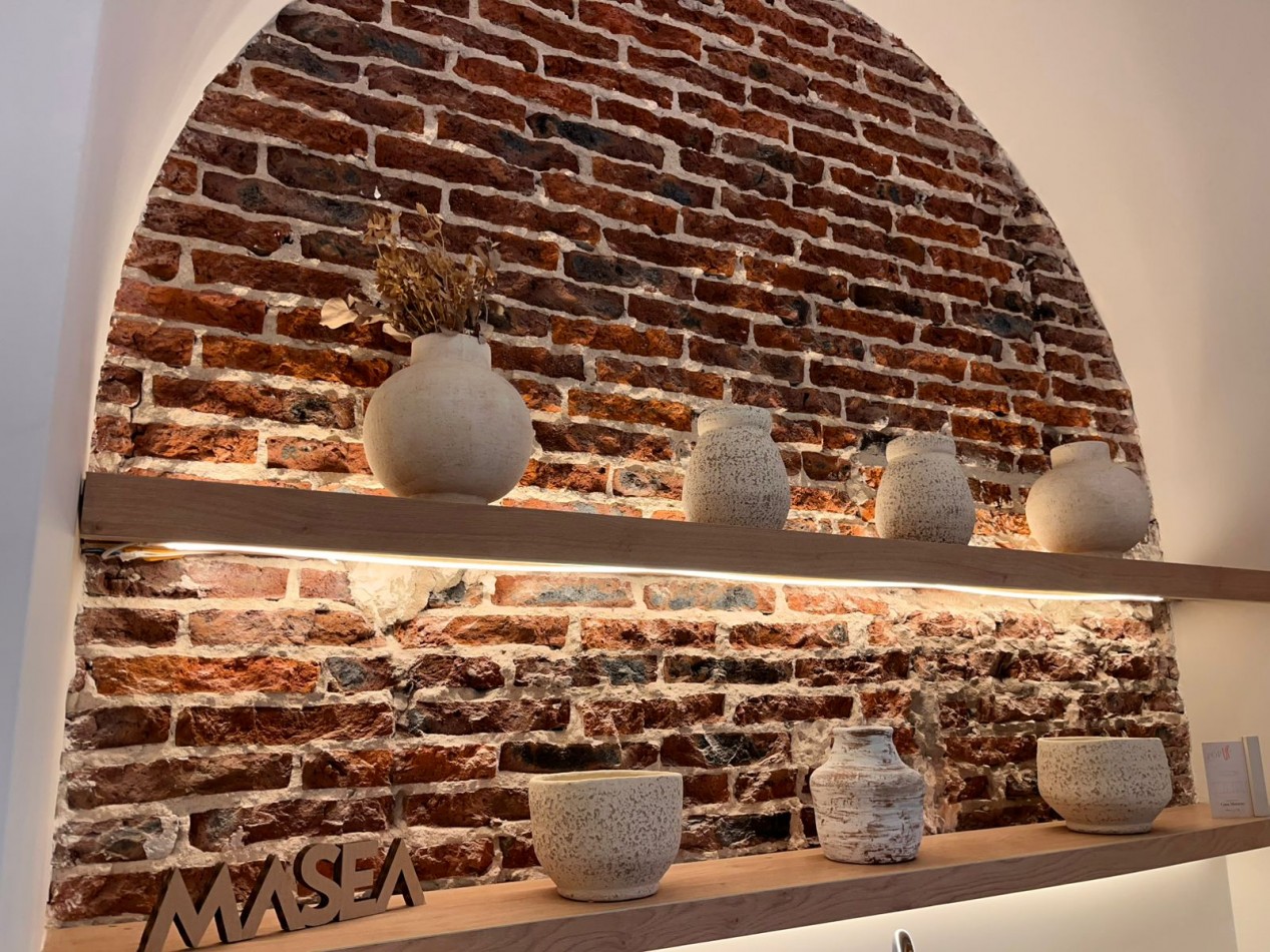 Espectacular CASA de diseño, 3 dormitorios, patio, piscina, terraza, cochera - BARRIO LOURDES