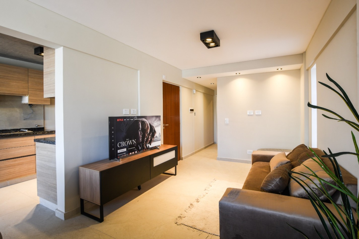 SEMIPISO DE DOS DORMITORIOS DE CATEGORIA CON COCHERA - AMENITIES - DORREGO 325