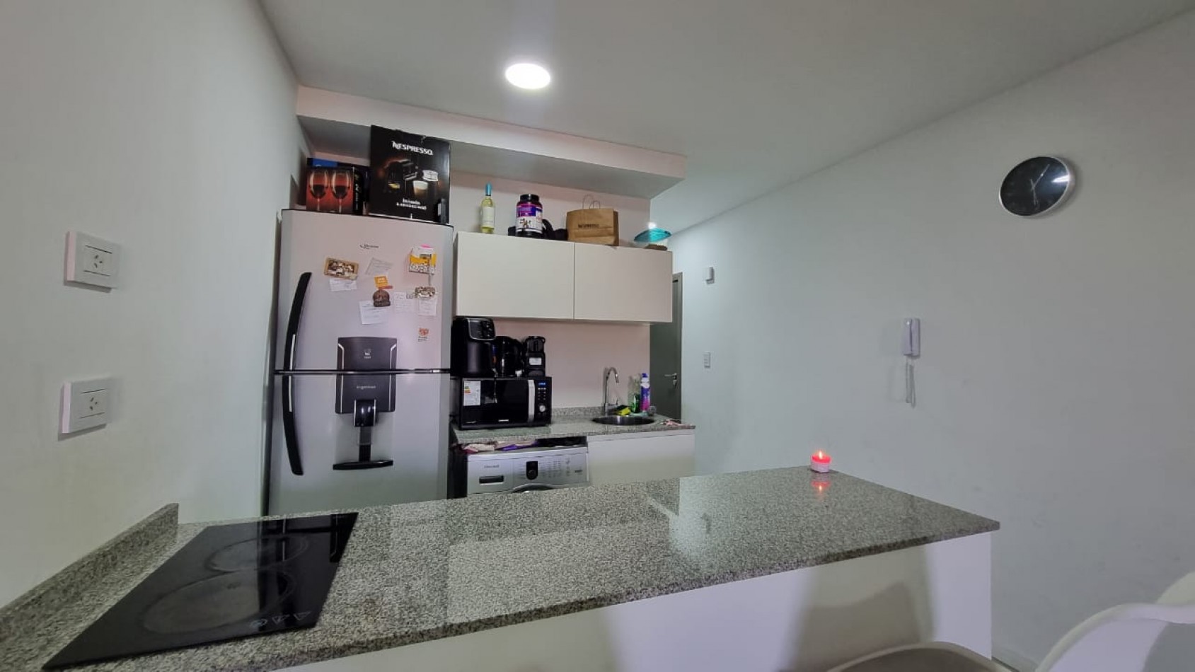 Amplio monoambiente con balcon y amenities - Cafferata 1500