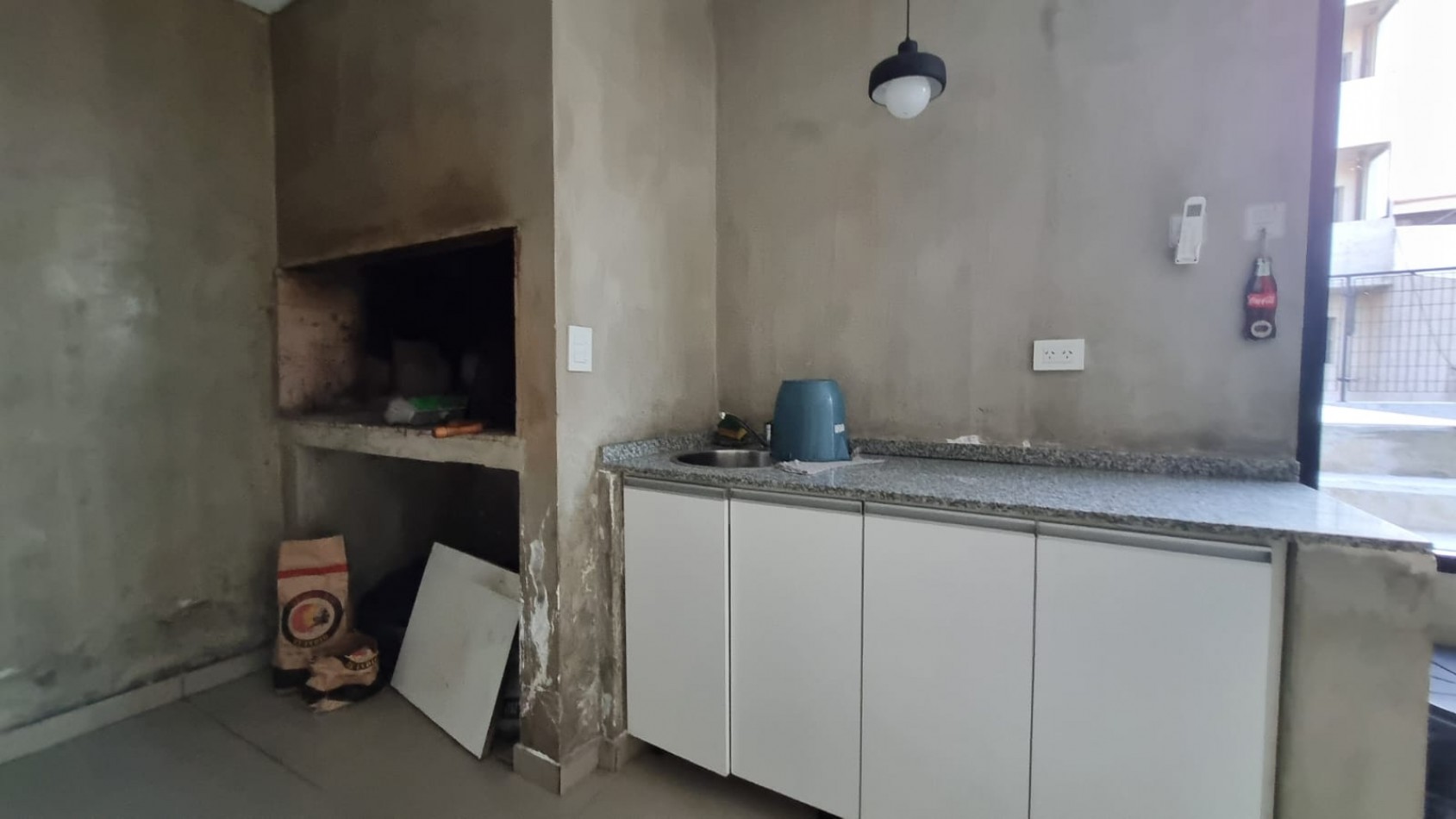 Amplio monoambiente con balcon y amenities - Cafferata 1500