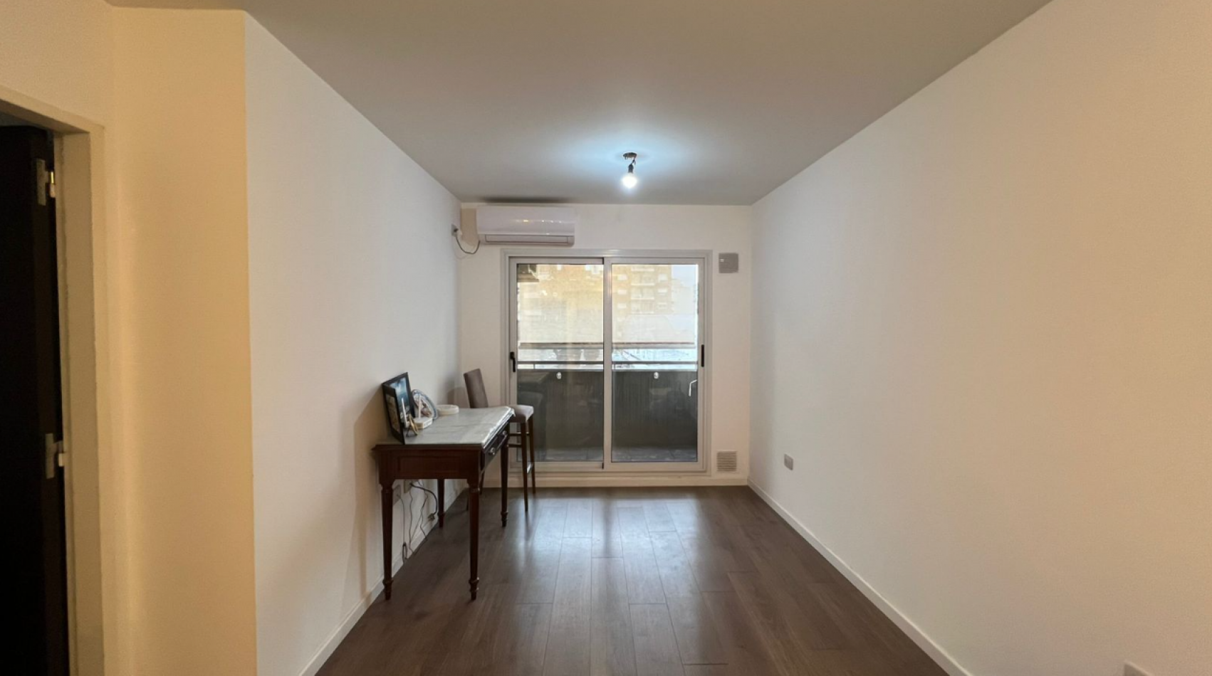 EN VENTA! Departamento 1 dormitorio. laprida 1300