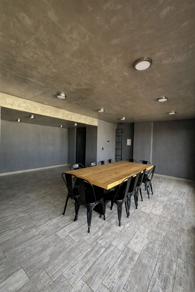 ¡OPORTUNIDAD! monoambiente completamente amoblado! edificio con amenities. Cerrito 700