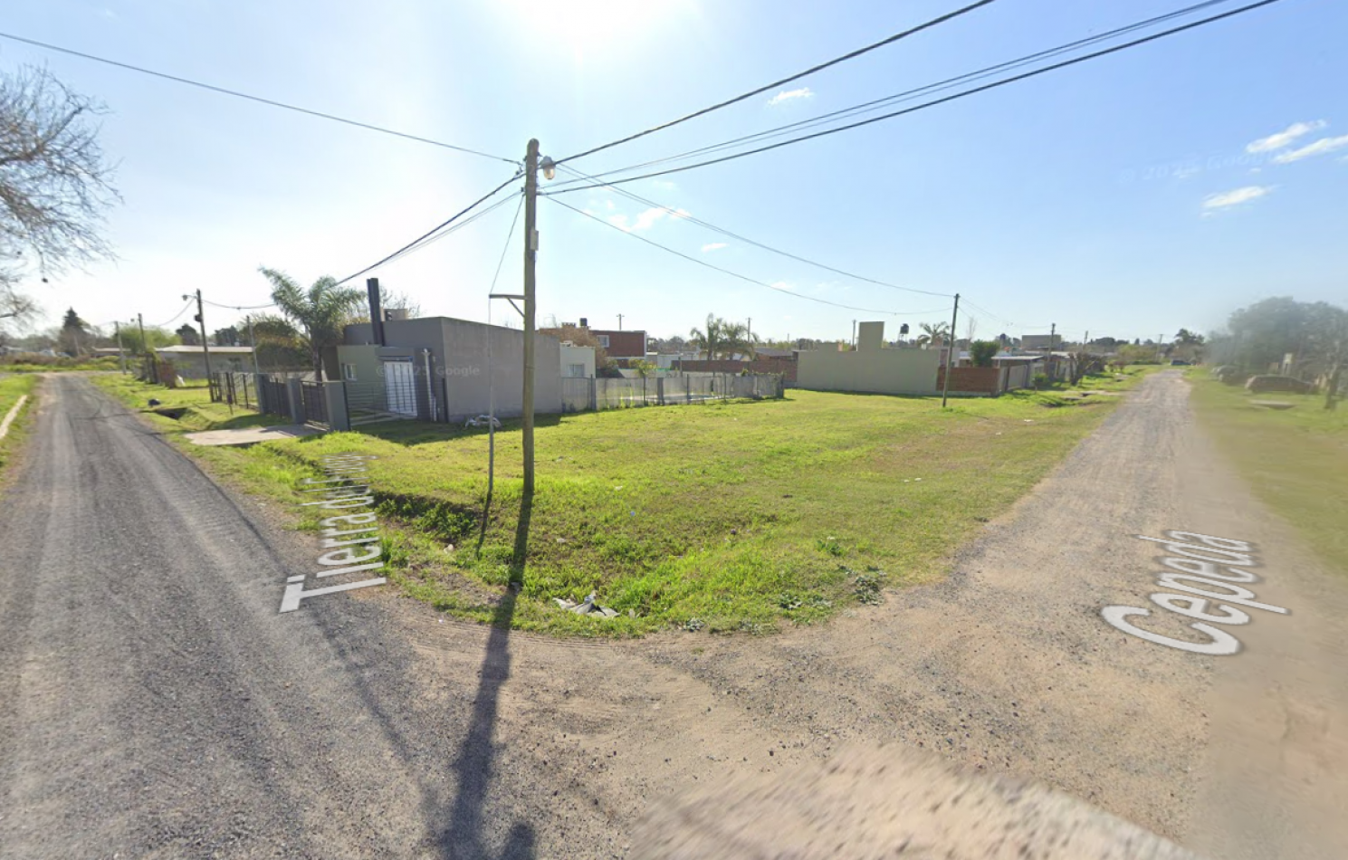 EN VENTA. Lote en esquina. PUEBLO ESTHER.