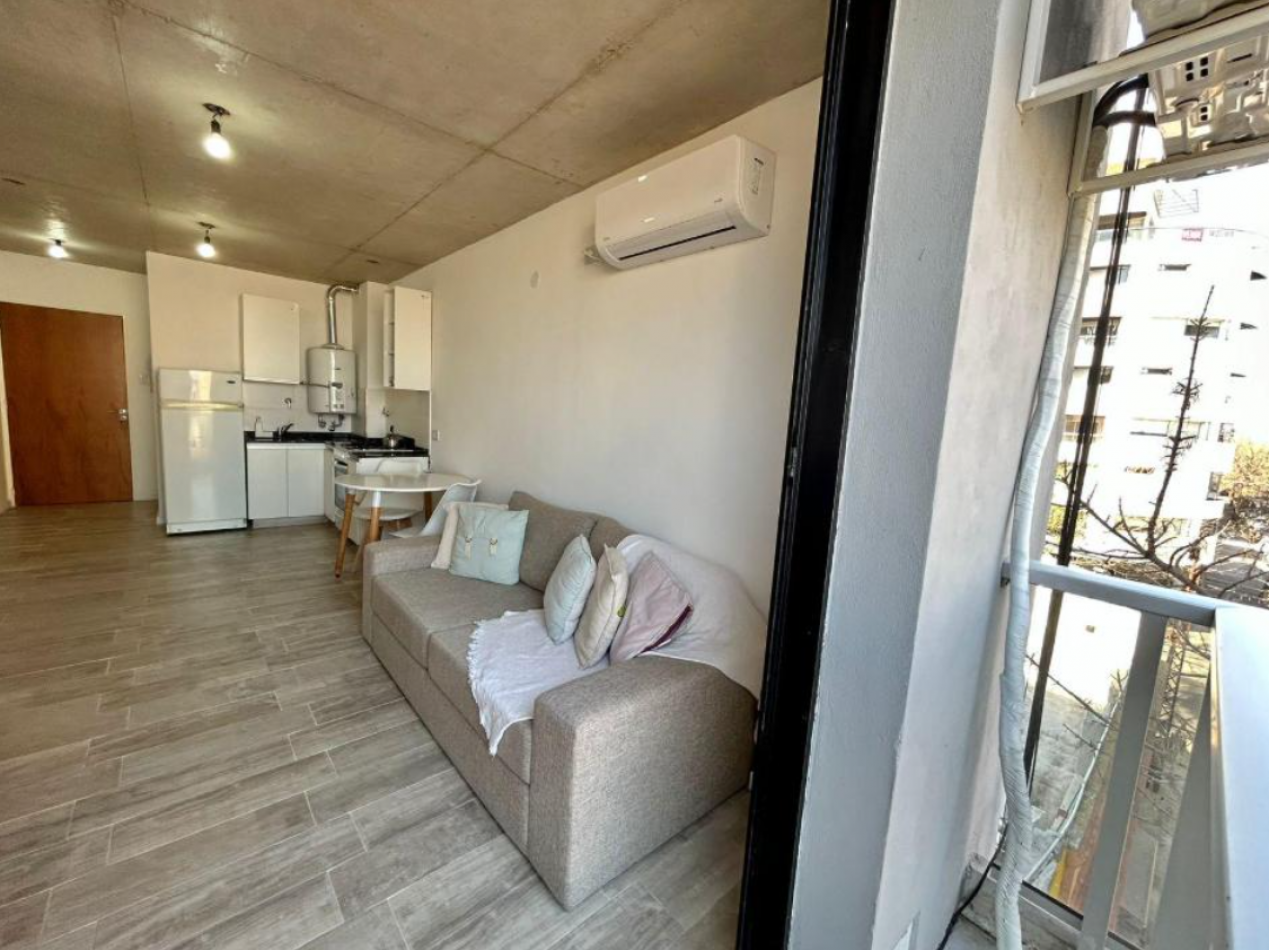 ¡Oportunidad! Monoambiente  en abasto. Ituzaingo al 1800