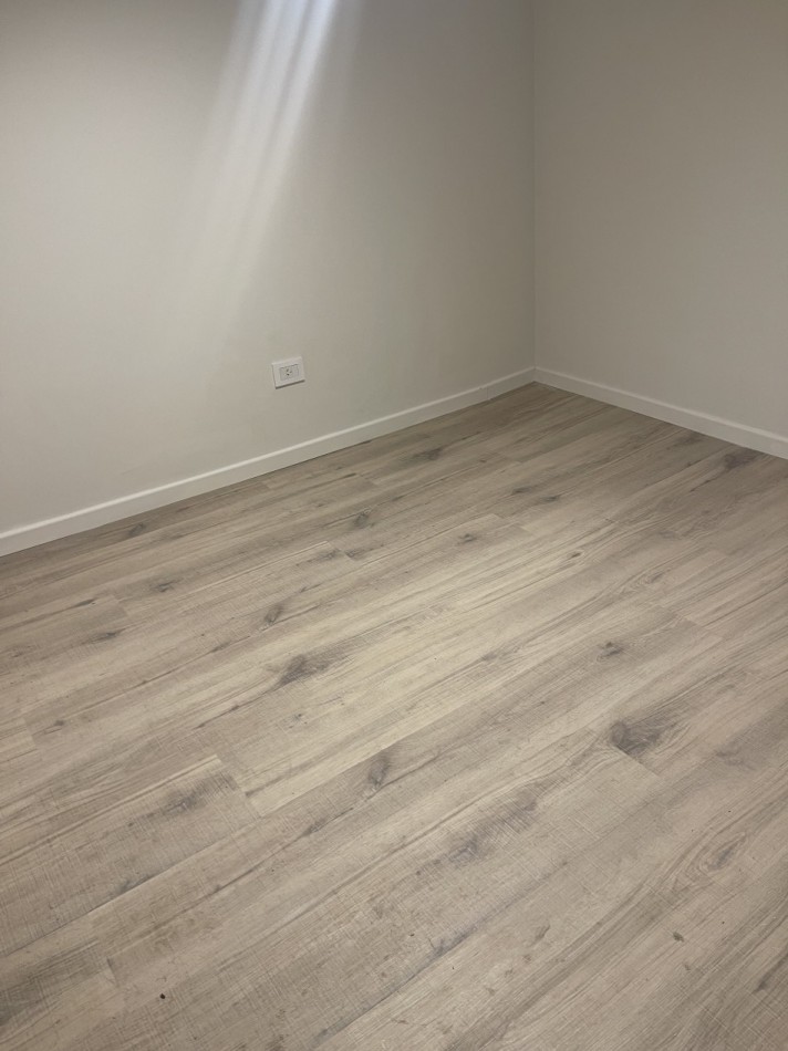 Casa remodelada, 2 dormitorios, patio - Echesortu