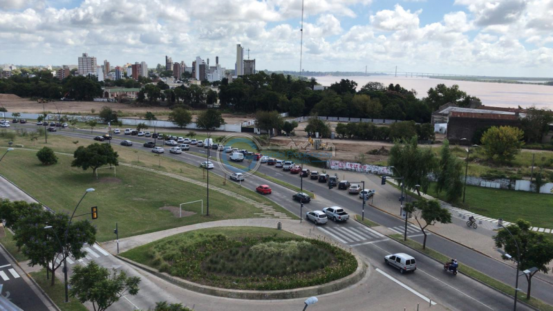 VENTA Amplio MONOAMBIENTE - Balcon visa parcial al rio - Piso alto - Amenities - PUERTO NORTE