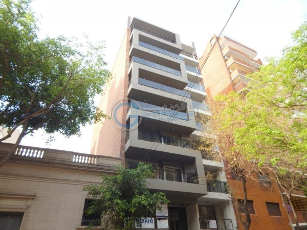 VENTA DEPARTAMENTO Semipiso a estrenar. Un dormitorio con patio y balcon . Amenities. Jujuy 1660