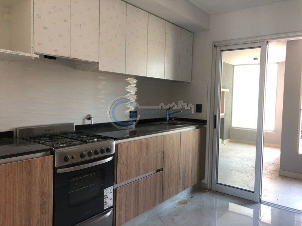 VENTA DEPARTAMENTO Semipiso UN DORMITORIO a estrenar. Balcon al frente y contrafrente con parrillero. Con cochera .Amenities en terraza vista al rio. Salta 1200