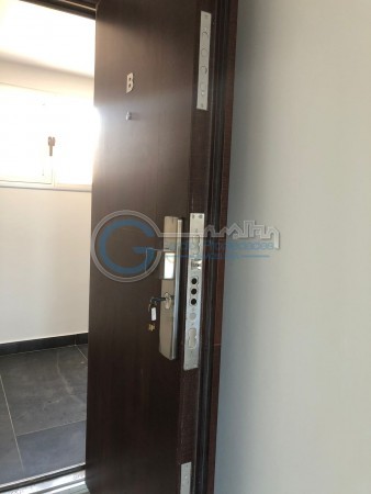 VENTA DEPARTAMENTO Semipiso UN DORMITORIO a estrenar. Balcon al frente y contrafrente con parrillero. Con cochera .Amenities en terraza vista al rio. Salta 1200