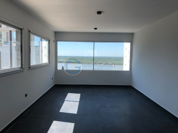 VENTA DEPARTAMENTO Semipiso UN DORMITORIO a estrenar. Balcon al frente y contrafrente con parrillero. Con cochera .Amenities en terraza vista al rio. Salta 1200