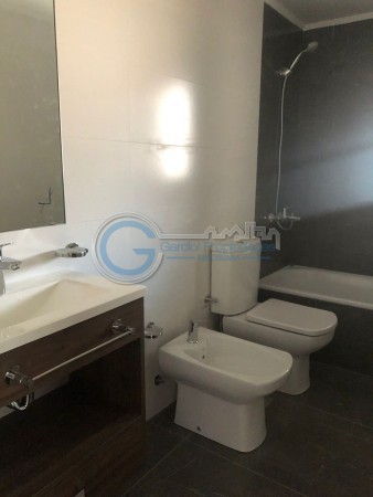 VENTA DEPARTAMENTO Semipiso UN DORMITORIO a estrenar. Balcon al frente y contrafrente con parrillero. Con cochera .Amenities en terraza vista al rio. Salta 1200