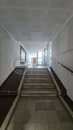 VENTA IMPECABLE DEPARTAMENTO AL FRENTE, TRES DORMITORIOS - ZONA RIO