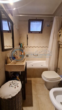 VENTA IMPECABLE DEPARTAMENTO AL FRENTE, TRES DORMITORIOS - ZONA RIO