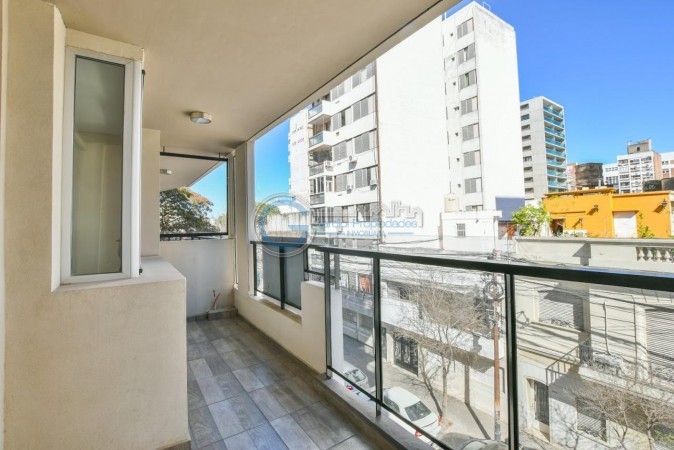 Semipiso DOS DORMITORIOS. Balcón y patio. Amenities. Entrega inmediata. Paraguay y Pellegrini