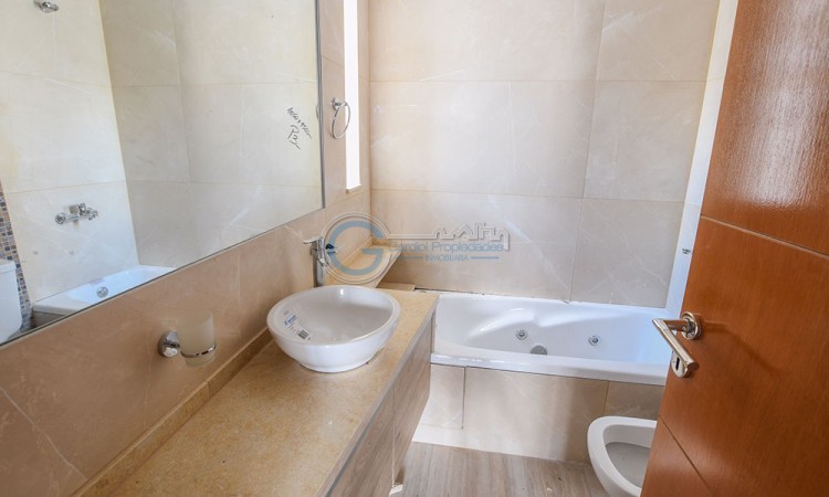 Semipiso UN DORMITORIO - Balcon frente y contrafrente - Amenities - Catamarca y Moreno