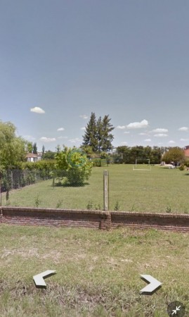 VENTA INTERESANTE LOTE en FUNES de 1380m2, salida a dos calles