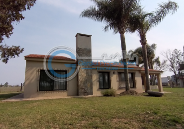 VENTA HERMOSA CASA DE CAMPO A ESTRENAR EN PIÑERO